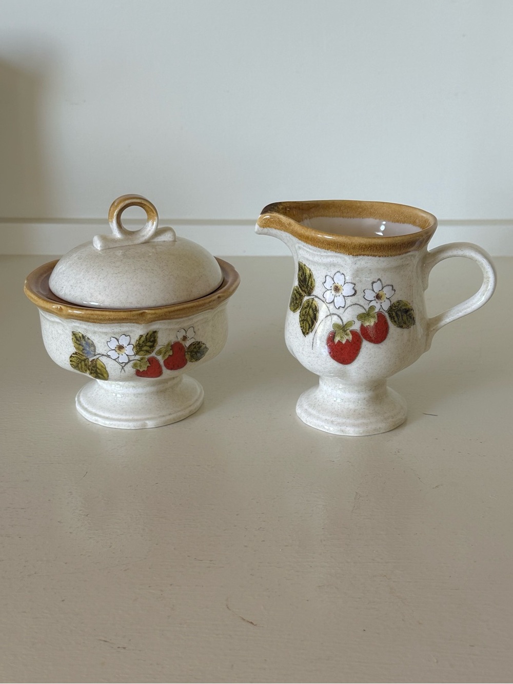 Vintage Mikasa Strawberry Festival Soeckled Stoneware Creamer & Sugar set Japan
